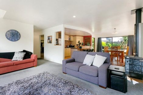 Photo of property in 2/124 Te Heuheu Street, Taupo, 3330