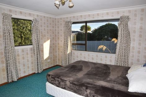 Photo of property in 28 Wicklow Street, Clifton, Invercargill, 9812