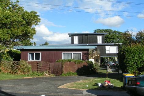 Photo of property in 2/86 Jutland Road, Hauraki, Auckland, 0622
