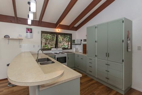 Photo of property in 27 Burns Road, Hospital Hill, Napier, 4110