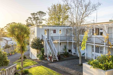 Photo of property in 8/5 Edgars Road, Westmere, Auckland, 1022