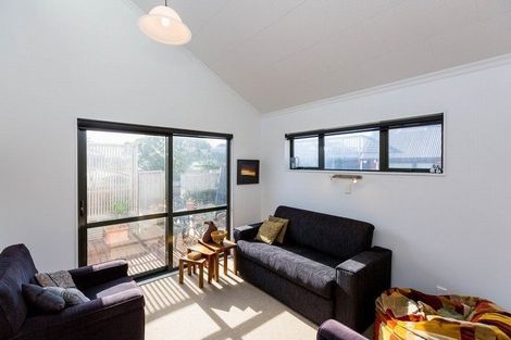 Photo of property in 8 Arataki Grove, Waitarere Beach, Levin, 5510