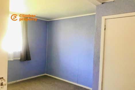 Photo of property in 2/9 Adriatic Avenue, Henderson, Auckland, 0612