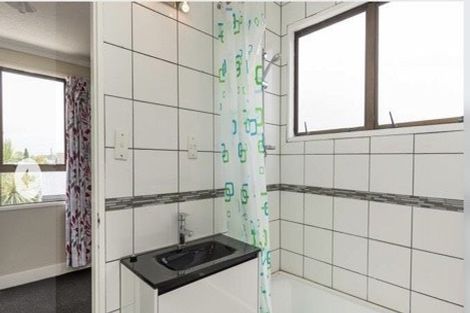 Photo of property in 2/29 Meon Street, Aranui, Christchurch, 8061