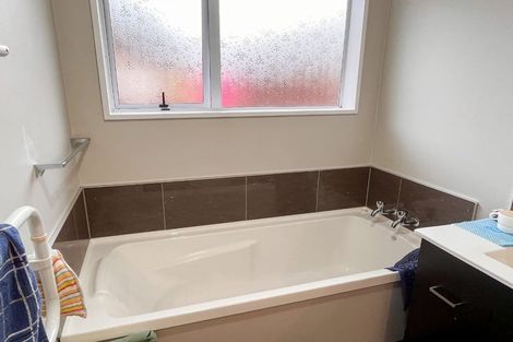 Photo of property in 5a Westgrove Avenue, Avonhead, Christchurch, 8042