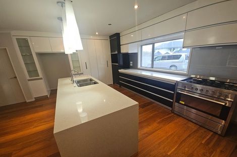 Photo of property in 831a Chapel Road, Shamrock Park, Auckland, 2016