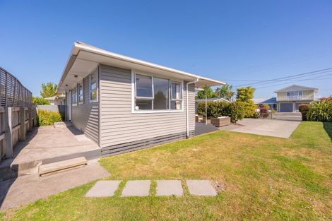 Photo of property in 14 Warwick Crescent, Taradale, Napier, 4112