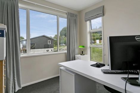 Photo of property in 3b Isobel Street, Acacia Bay, Taupo, 3330