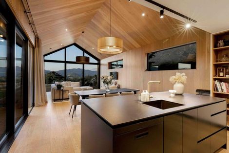 Photo of property in 6 Stockyard Lane, Jacks Point, Queenstown, 9371