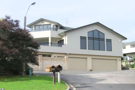 Photo of property in 38 Royalty Rise, Red Beach, 0932
