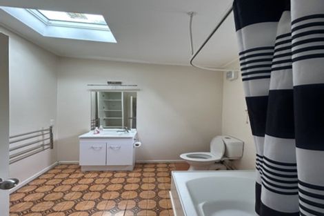 Photo of property in 37 Brougham Street, Mount Victoria, Wellington, 6011