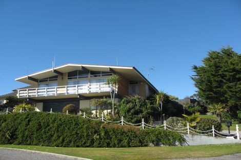 Photo of property in 25 Domain Terrace, Karoro, Greymouth, 7805
