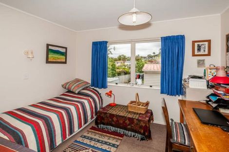 Photo of property in 2/28 Caribbean Drive, Unsworth Heights, Auckland, 0632
