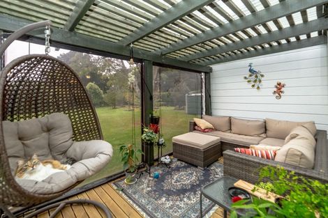 Photo of property in 74 Charles Street, Carterton, 5713