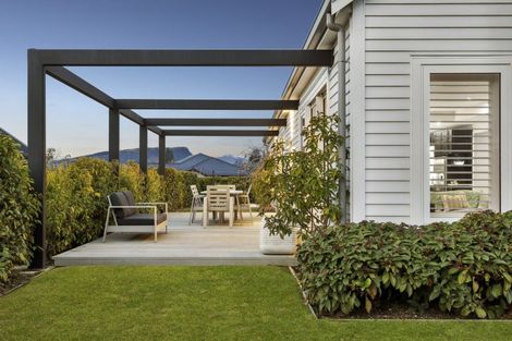 Photo of property in 33 Little Alpha Loop, Wanaka, 9305