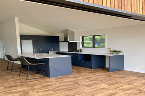 Photo of property in 37 Pacific Parade, Army Bay, Whangaparaoa, 0930