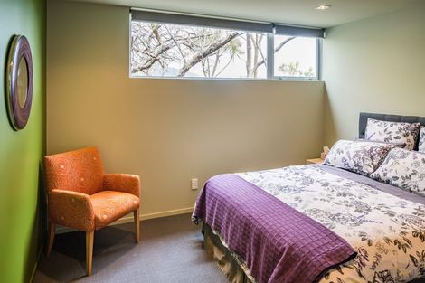 Photo of property in 22 Puriri Street, Eastbourne, Lower Hutt, 5013