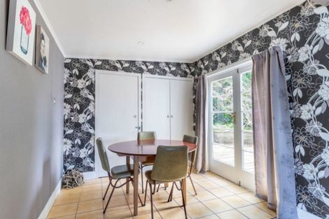 Photo of property in 14 Moana Street, Kaka Point, 9271