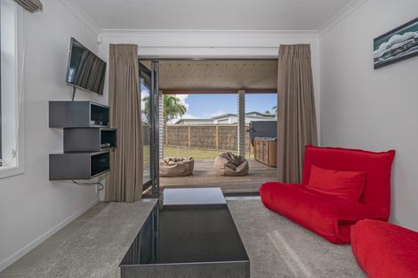 Photo of property in 105 Totara Place, Matarangi, Whitianga, 3592