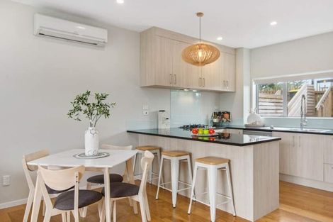 Photo of property in 1/147 Albany Highway, Unsworth Heights, Auckland, 0632