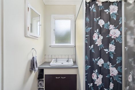 Photo of property in 46b Cowling Road, Hurdon, New Plymouth, 4310