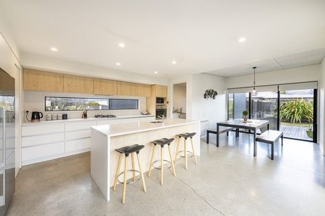 Photo of property in 112 Rob Roy Lane, Wanaka, 9305