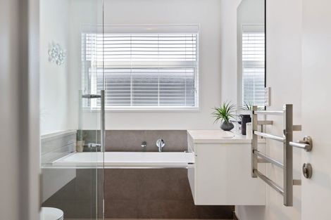 Photo of property in 27 Bellbird Lane, Marshland, Christchurch, 8083