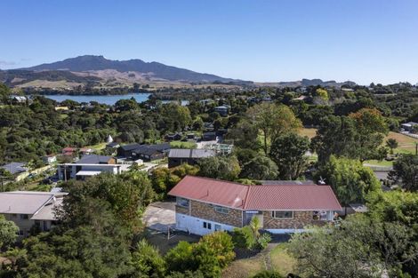 Photo of property in 20 East Street, Raglan, 3225