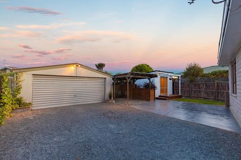 Photo of property in 120 Farrington Avenue, Bishopdale, Christchurch, 8053