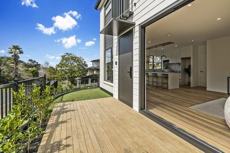 Photo of property in 1a Adelie Place, Murrays Bay, Auckland, 0630
