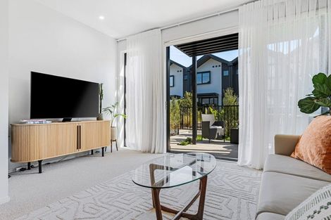 Photo of property in 2c Nerita Place, Long Bay, Auckland, 0630