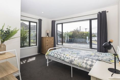 Photo of property in 10 Epping Place, Burnside, Christchurch, 8053