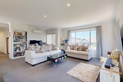 Photo of property in 44 Margaret Shields Avenue, Aotea, Porirua, 5024
