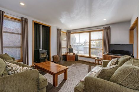 Photo of property in 19 Westerleigh Street, Bishopdale, Christchurch, 8053