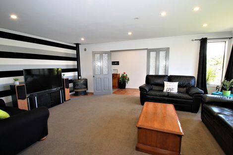 Photo of property in 16 Hogan Place, Fairfield, Dunedin, 9018