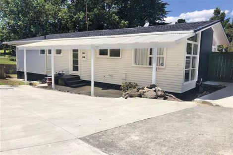 Photo of property in 30 Leaver Place, Weymouth, Auckland, 2103