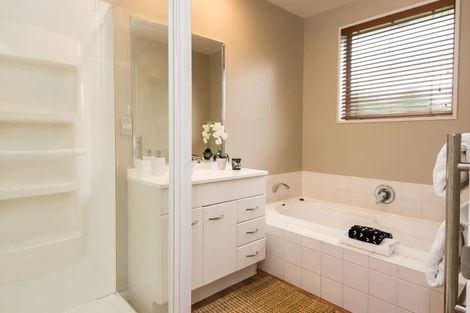 Photo of property in 10 Vasari Grange, Rolleston, 7614