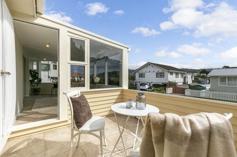 Photo of property in 1a Witham Street, Island Bay, Wellington, 6023