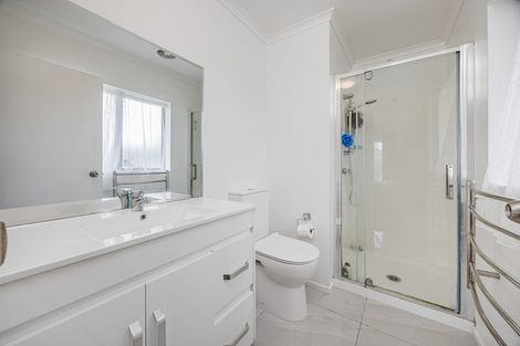 Photo of property in 242 Mahia Road, Weymouth, Auckland, 2103