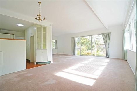 Photo of property in 8 Nicholson Place, Hillcrest, Auckland, 0627