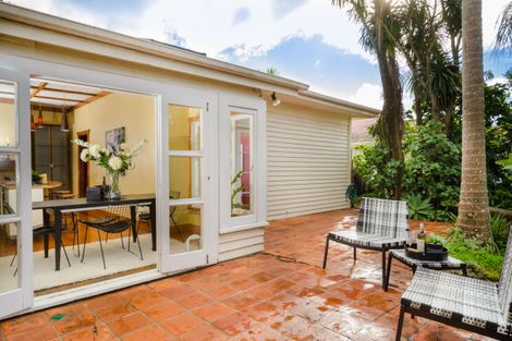 Photo of property in 9 Winsomere Crescent, Westmere, Auckland, 1022