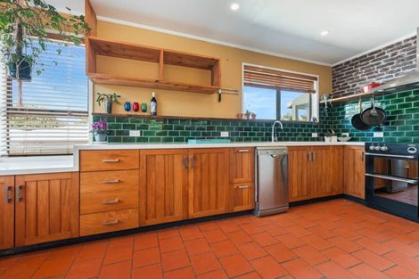 Photo of property in 157 Gills Road, Half Moon Bay, Auckland, 2014