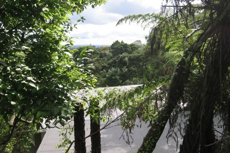 Photo of property in 319 Titirangi Road, Titirangi, Auckland, 0604