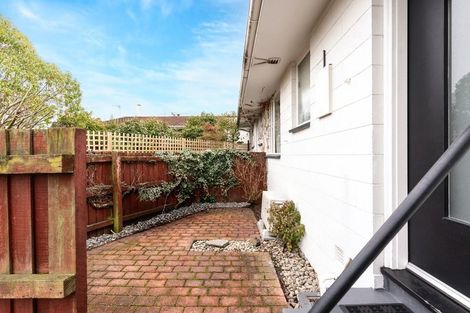 Photo of property in 4/16 Holly Road, St Albans, Christchurch, 8014