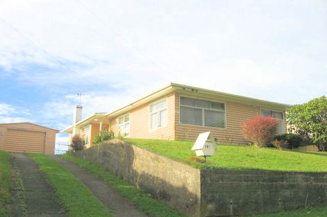 Photo of property in 26 Franklyn Road, Tawa, Wellington, 5028