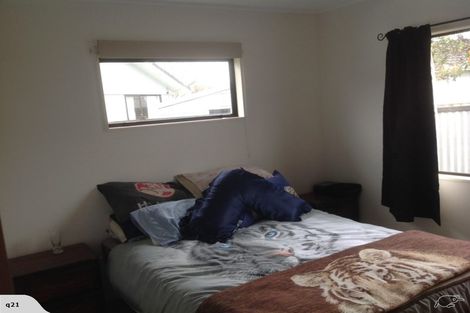 Photo of property in 27 Jeffares Place, Taradale, Napier, 4112