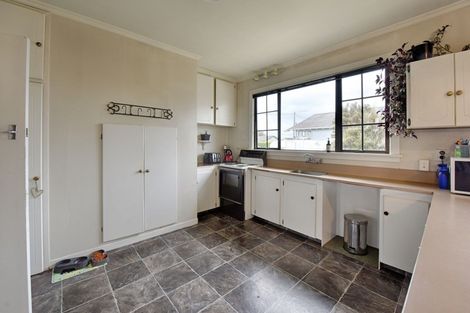 Photo of property in 15 Irving Street, Gore, 9710