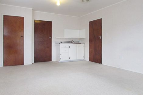 Photo of property in 457b Great South Road, Opaheke, Papakura, 2113