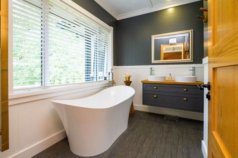 Photo of property in 54 Nilgiri Road, Poraiti, Napier, 4182