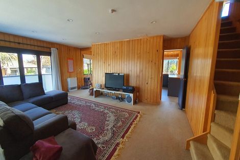 Photo of property in 28 Hollinger Place, Nawton, Hamilton, 3200